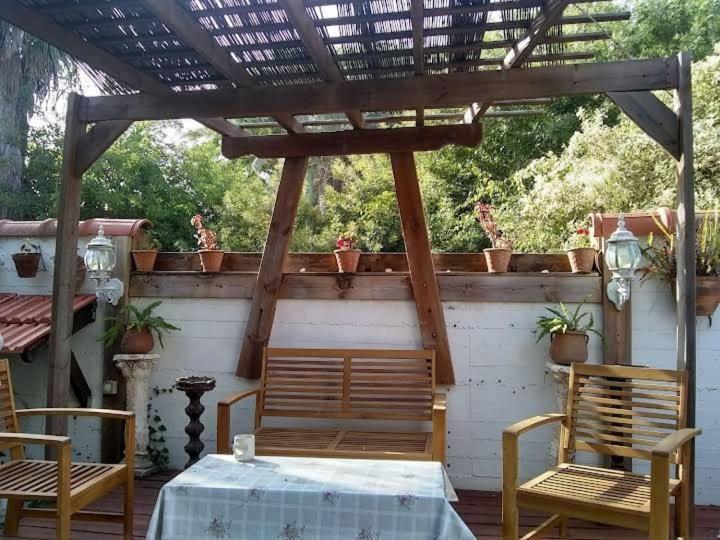 Czarina Cabin הבקתה הקיסרית והדירה הקיסרית Czarina Apartment Caesarea Exterior foto
